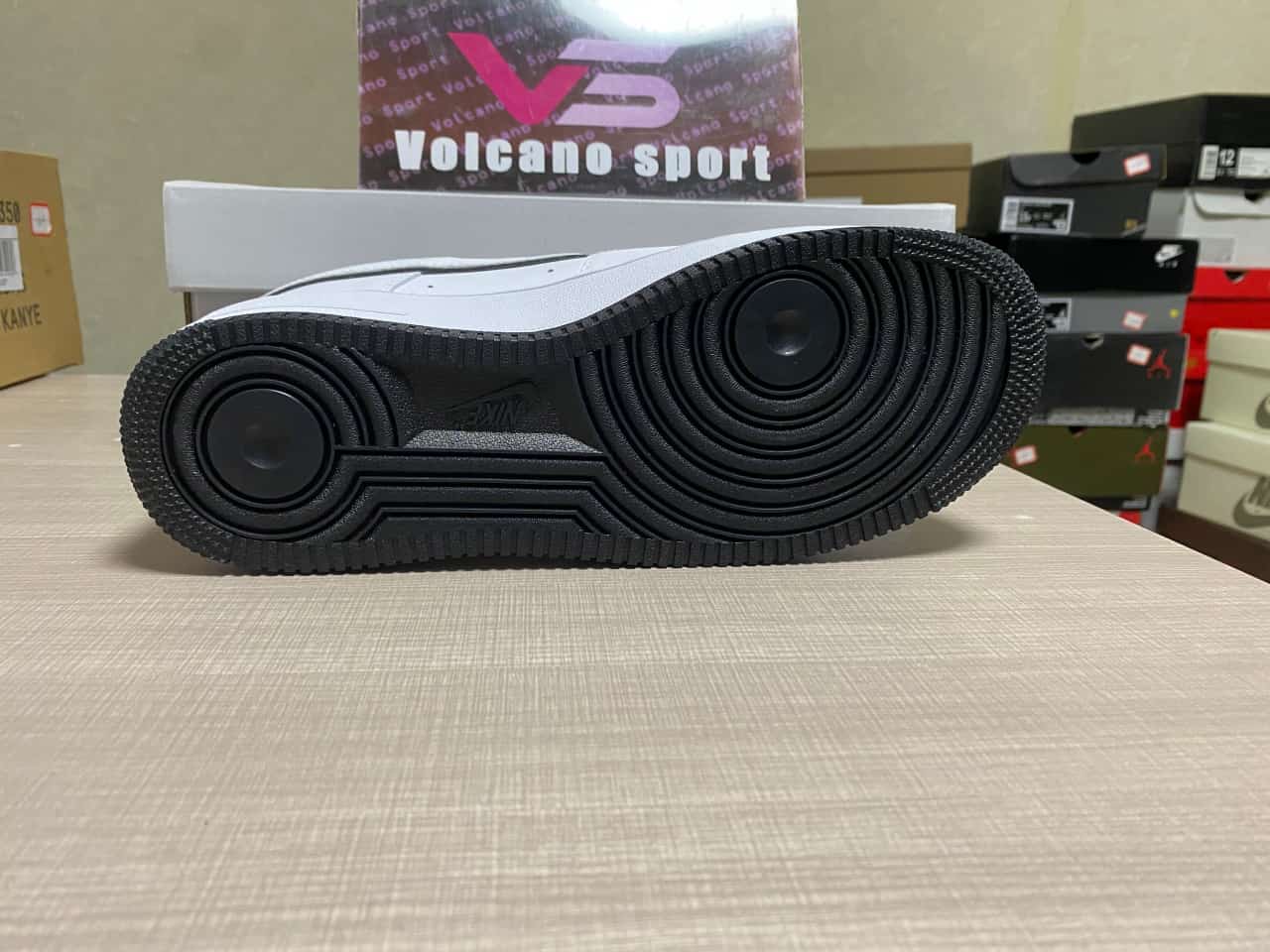 Air Force 1 '07 Low White Black Outline Swoosh DV0788-103