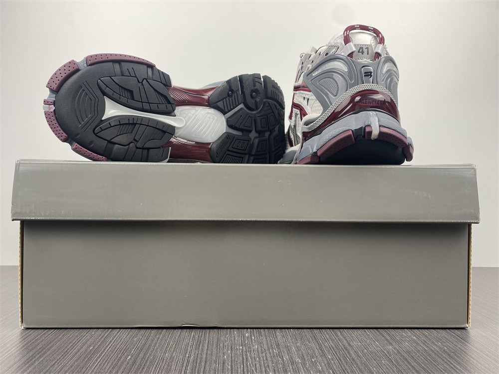 Balenciaga RunnerBurgundy (Women's)
