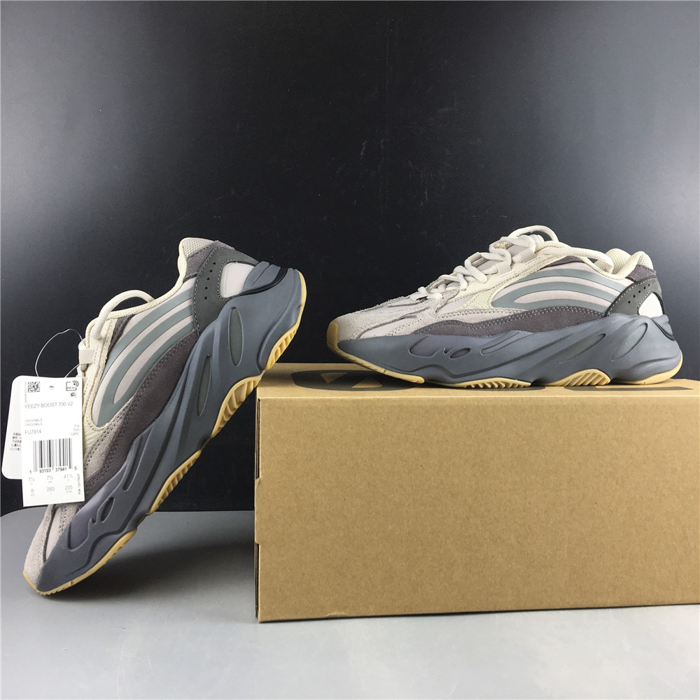 adidas Yeezy Boost 700 V2Tephra