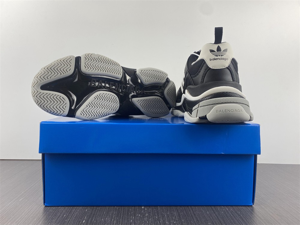 Balenciaga x adidas Triple S sneakers 'Black White