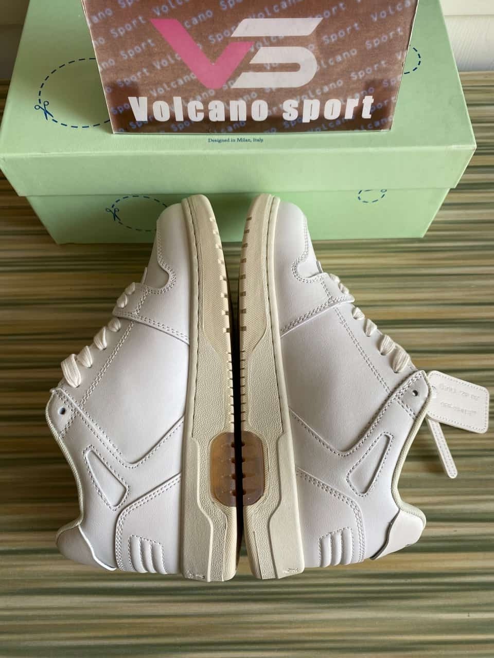 Off-White OOO Low Tops White Black SS21