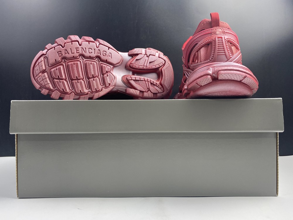 Balenciaga Track.2 Sneaker Red