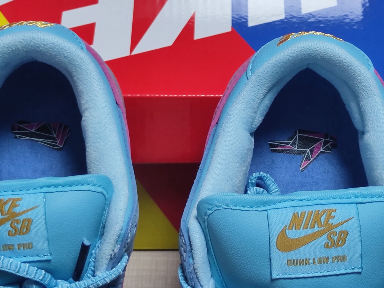 SB Dunk Low Run The Jewels DO9404-400