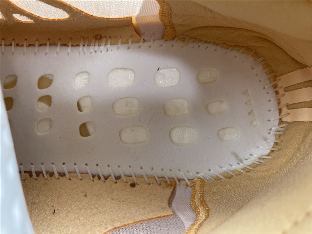 Yeezy Boost 350 V2 Mono Clay