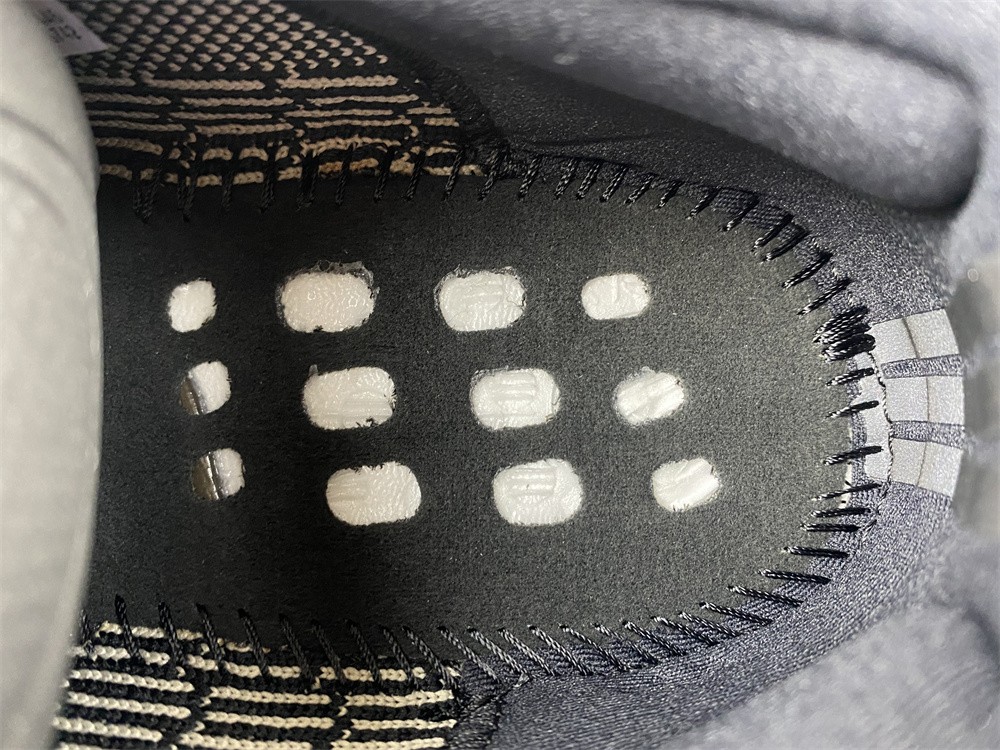 Yeezy Boost 350 V2 Core Black White