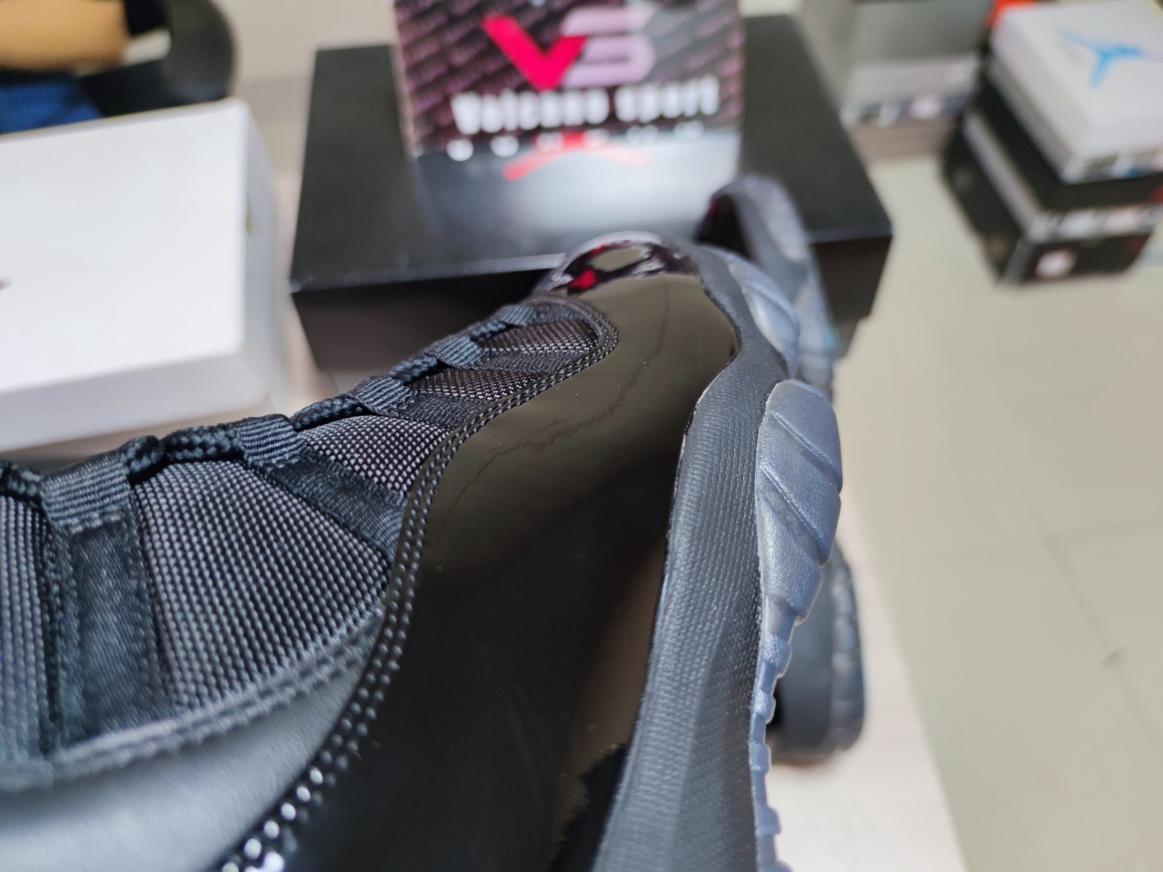 Jordan AJ11 High