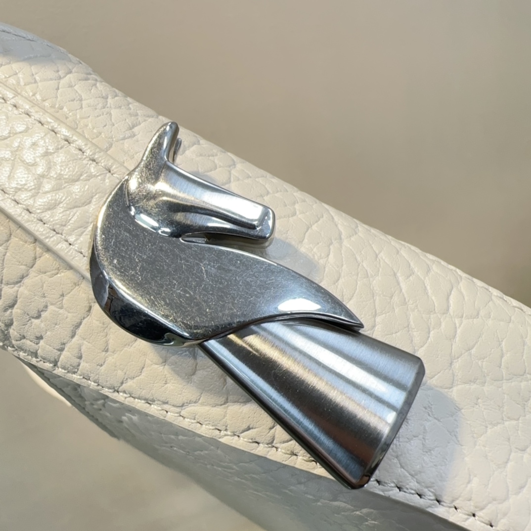 Burberry Chess 510167 23 x 4.5 x 19cm