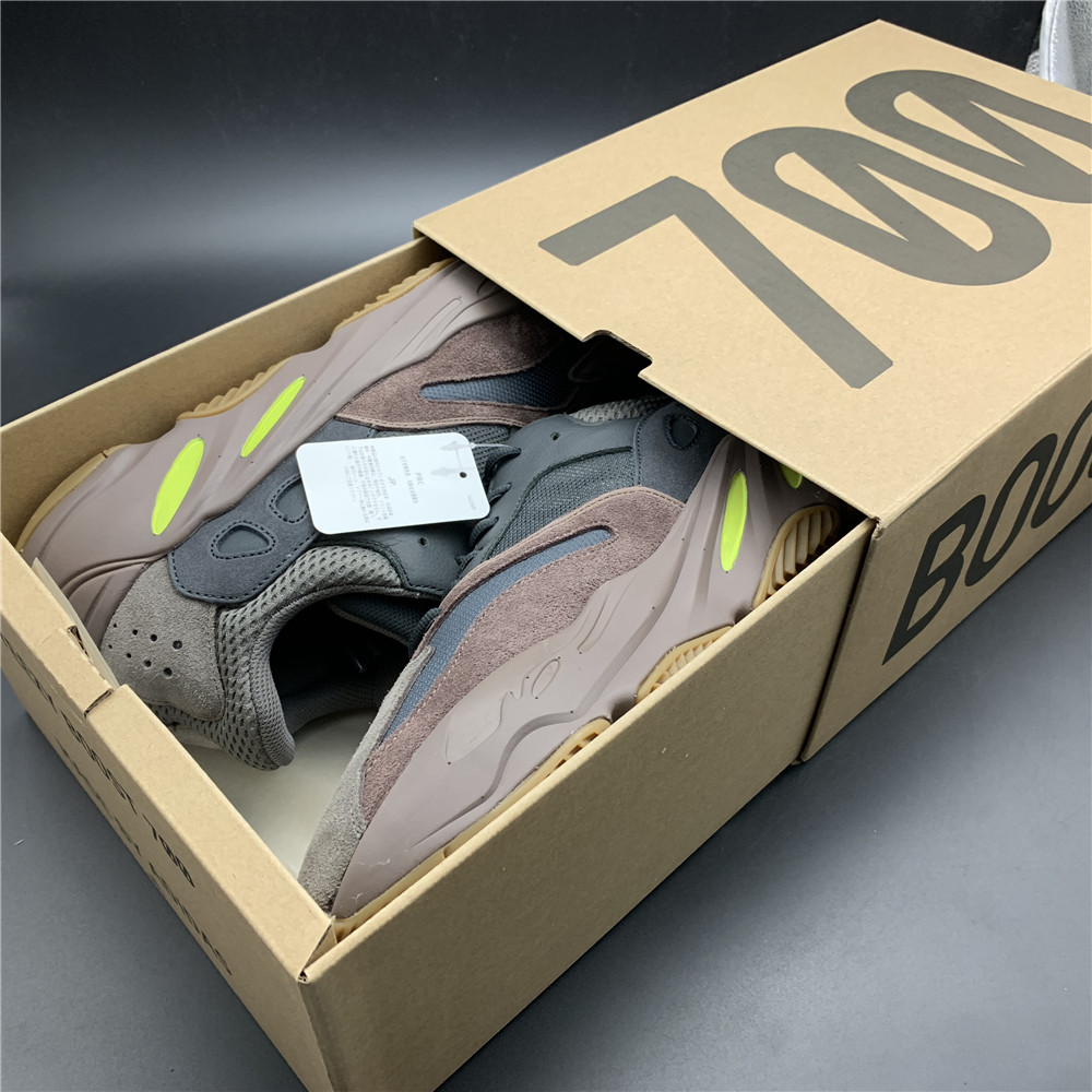 adidas Yeezy Boost 700Mauve