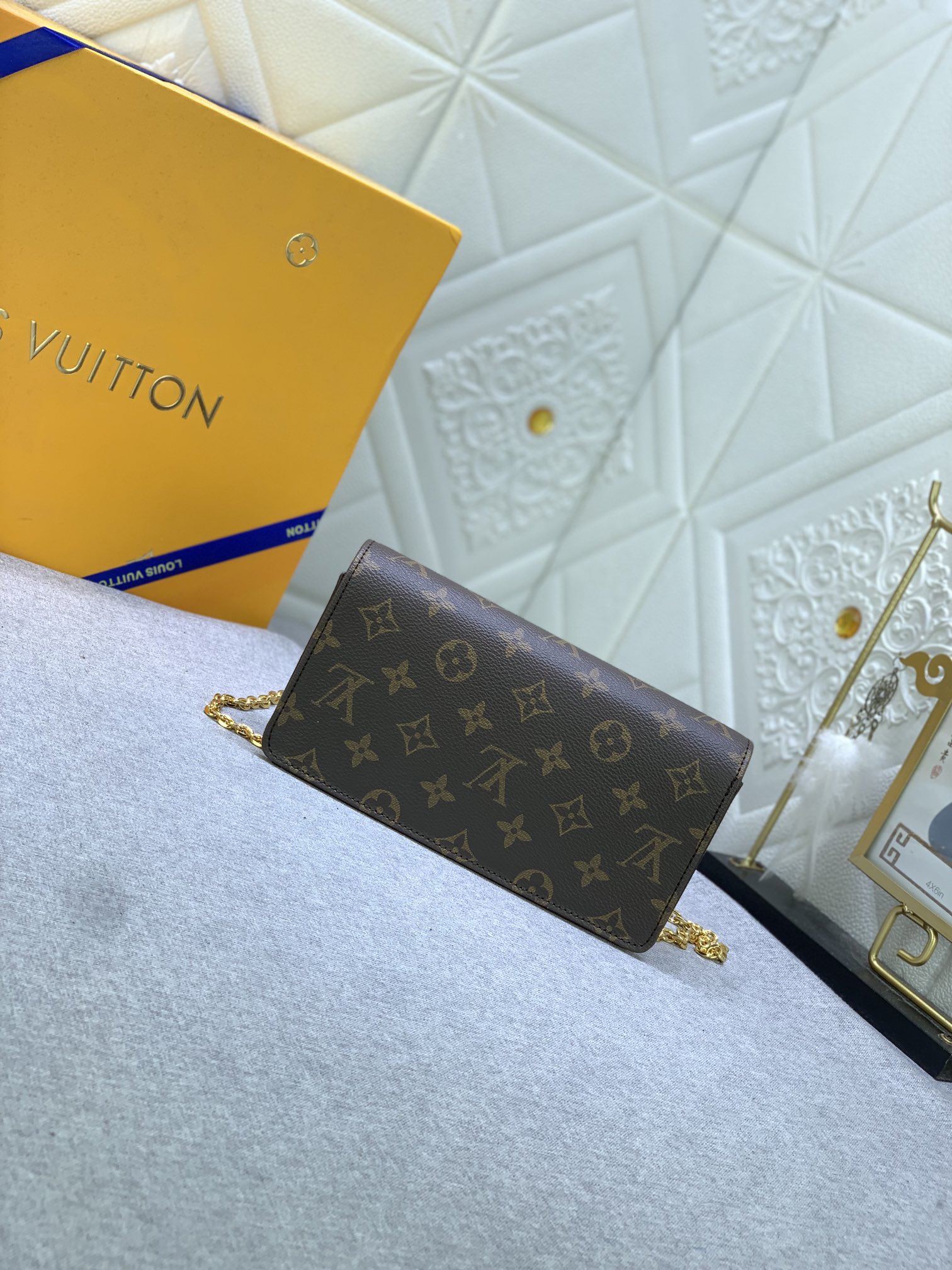 Louis Vuitton Lily wallet on chain M82509 20.5x10x3.5cm