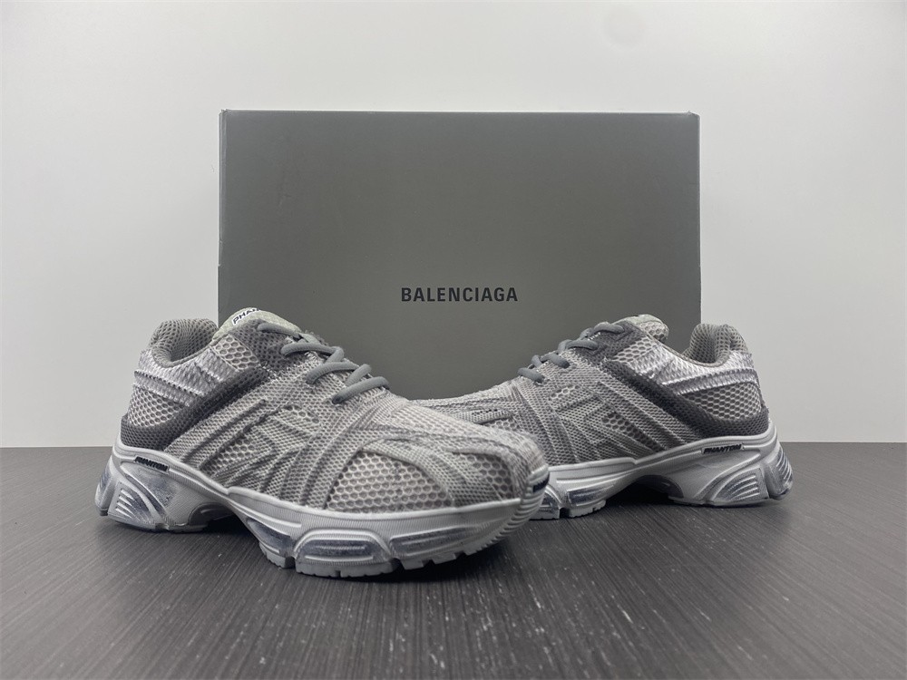Balenciaga Men's Sneakers - Grey