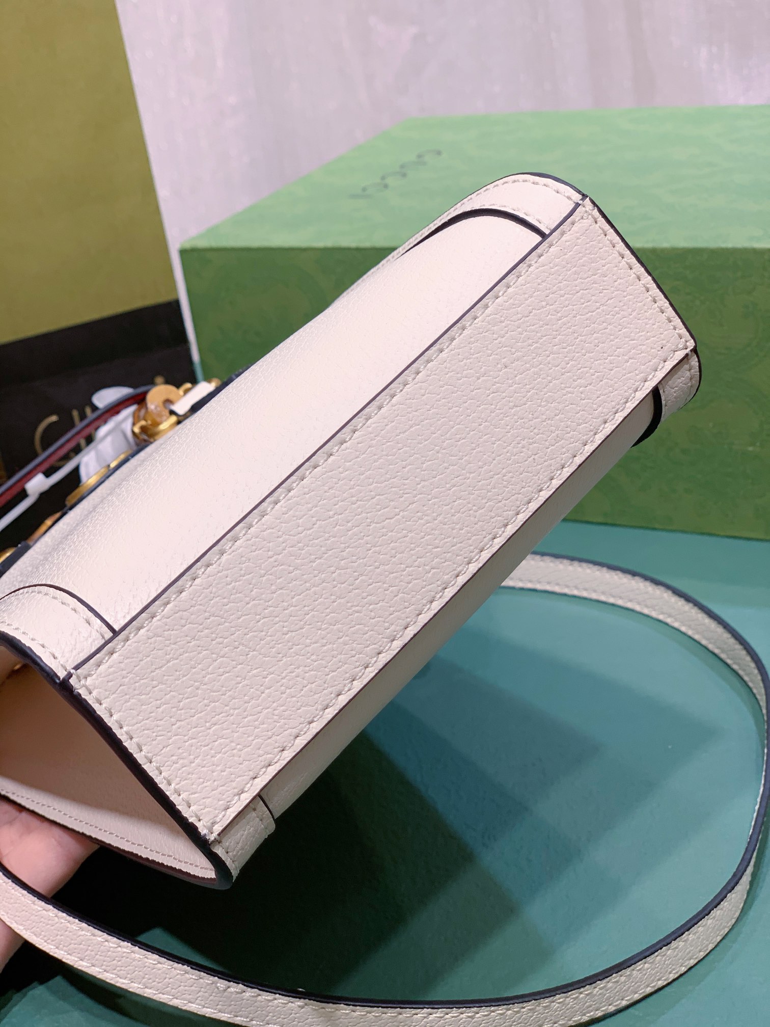 Gucci 739079 15.5x19.5x6cm