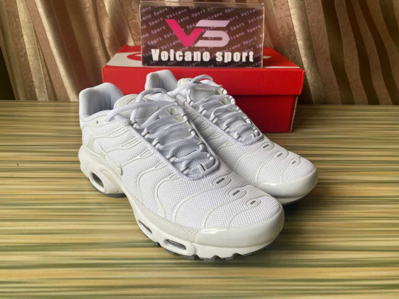 Nike Air Max Plus White 604133-139