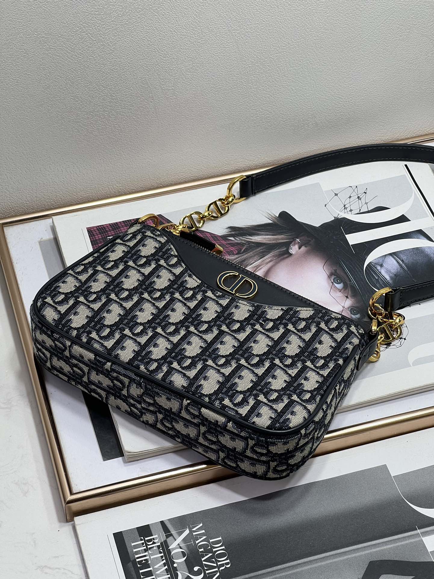 Dior 30 Montaigne Hobo Avenue 9226 21x13x5cm