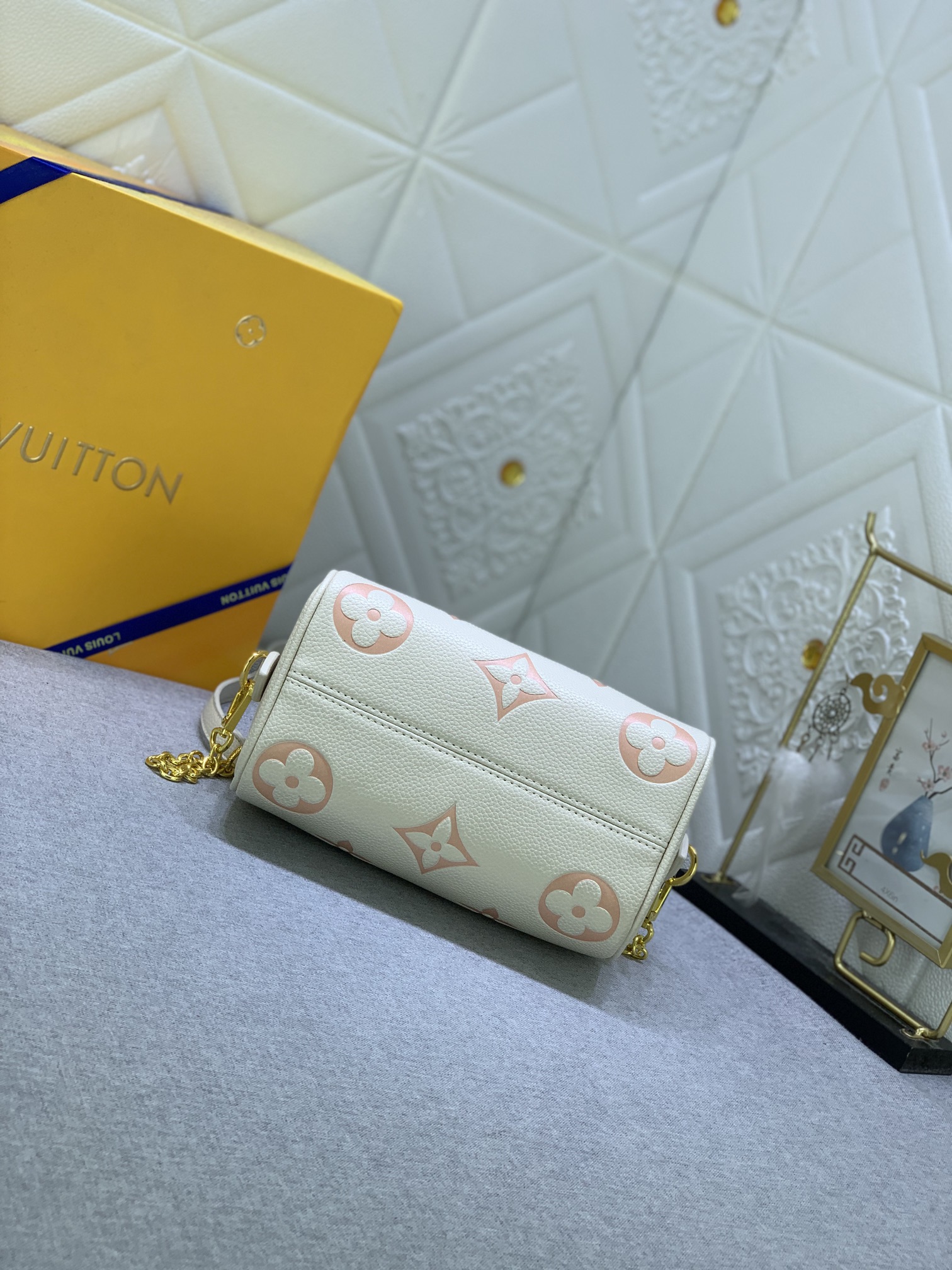 Louis Vuitton Speedy Bandoulière 20 M58953(2)  20.5 x 13.5 x 12.0 cm