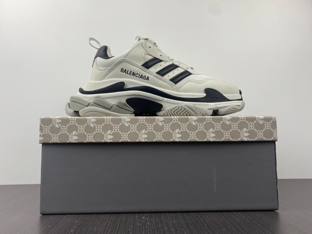 BALENCIAGA Adidas Triple S Sneakers - White,black