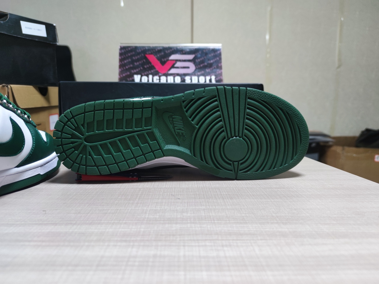 Dunk low retro DD1391 101