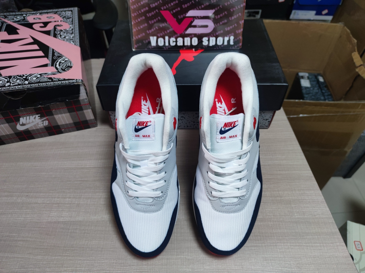 Air Max 1 Anniversary Obsidian 908375 104