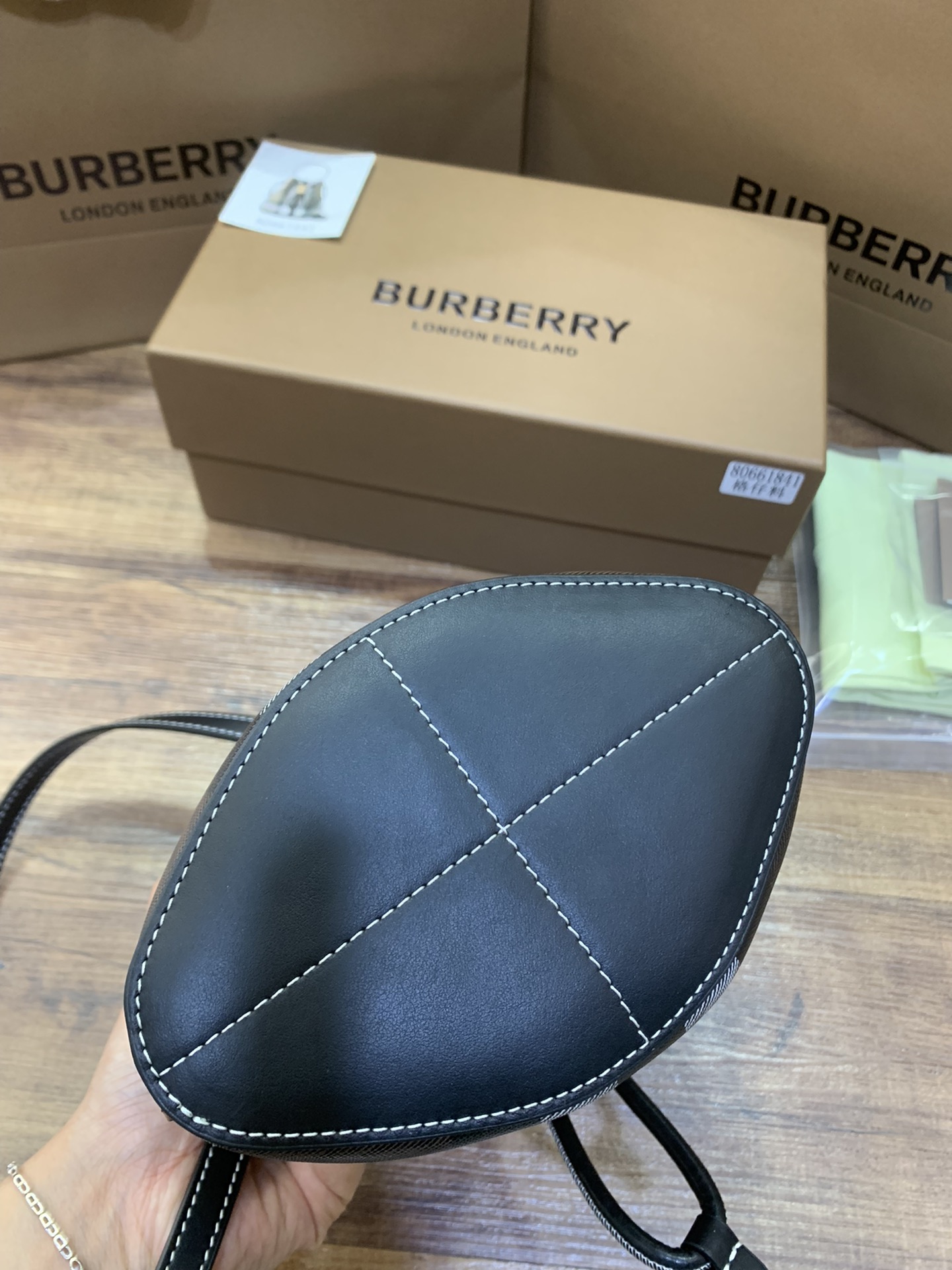 Burberry (10)
