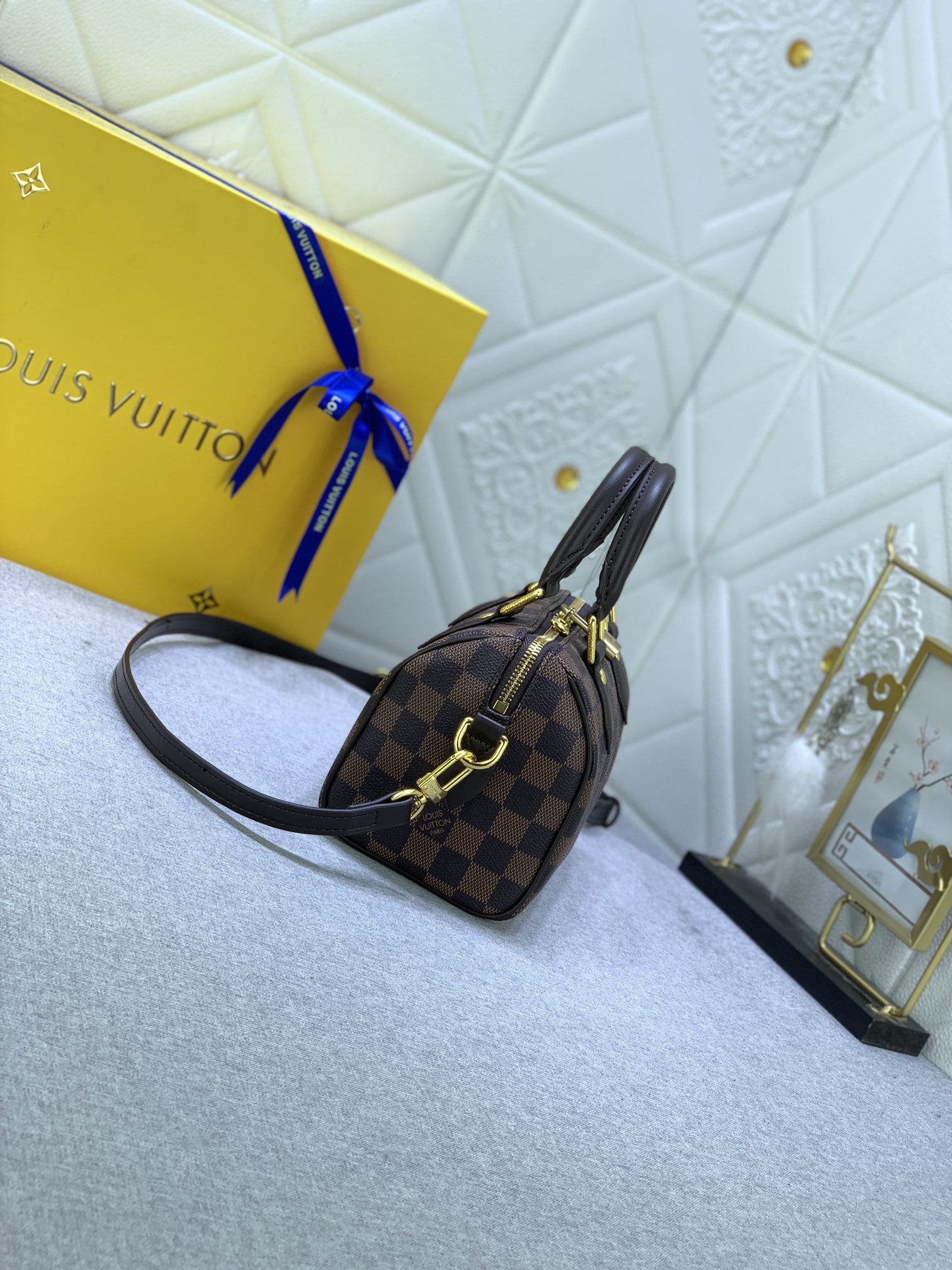 Louis Vuitton Speedy Bandoulière 20 M46222 20.5 x 13.5 x 12cm