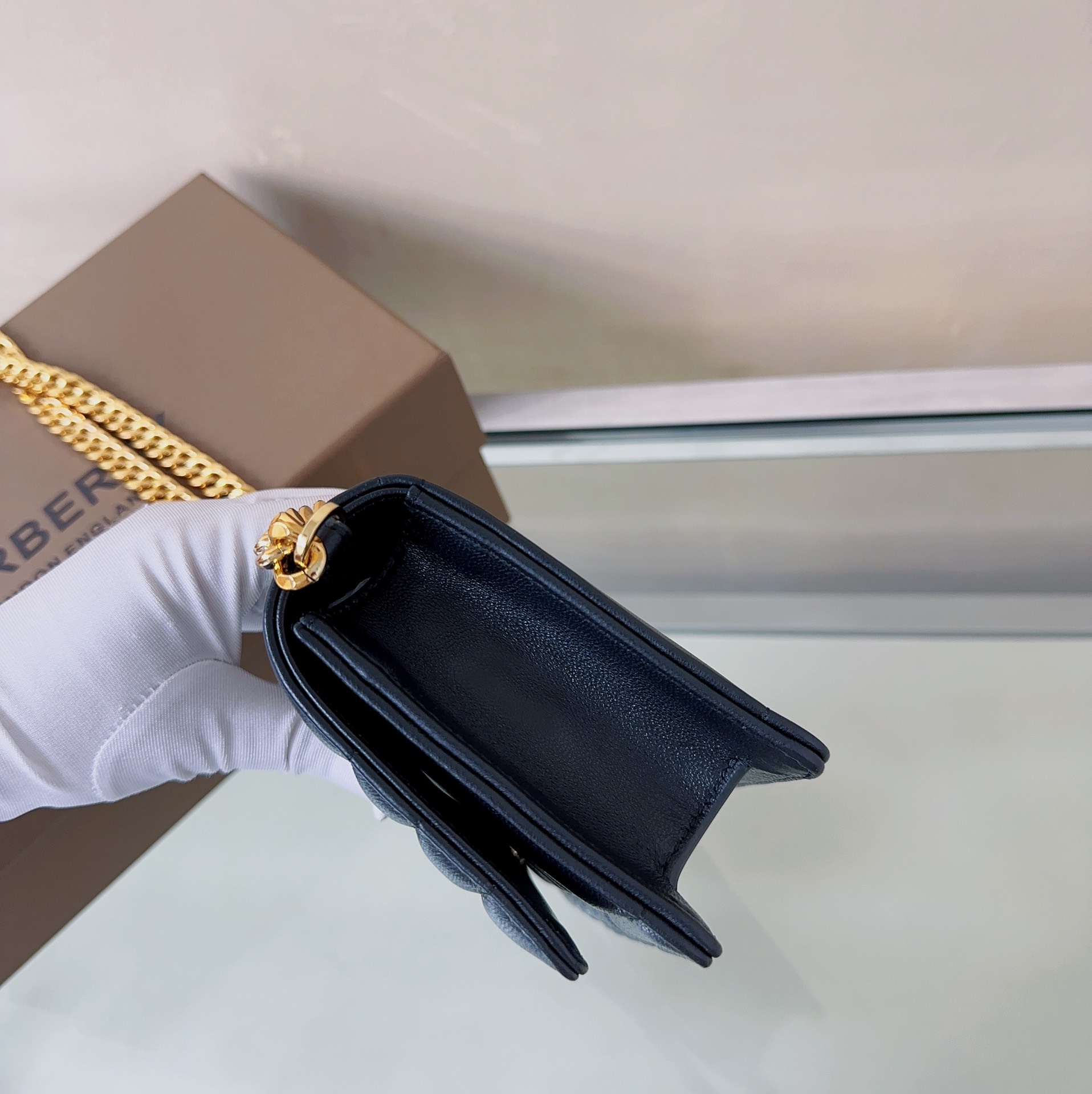 Burberry 144150 (4) 20 × 5 x 12cm