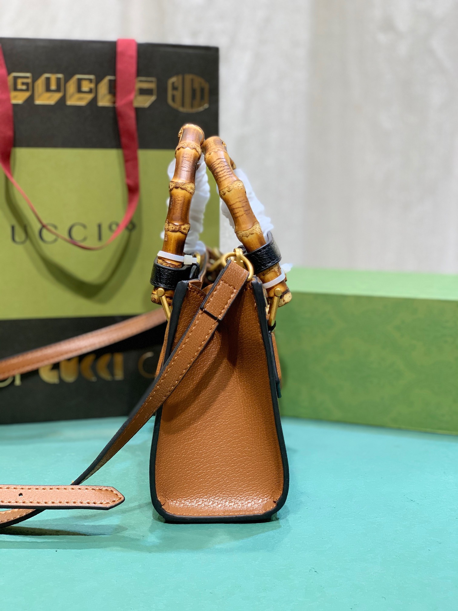 Gucc Diana 735153 27*15.5*11cm