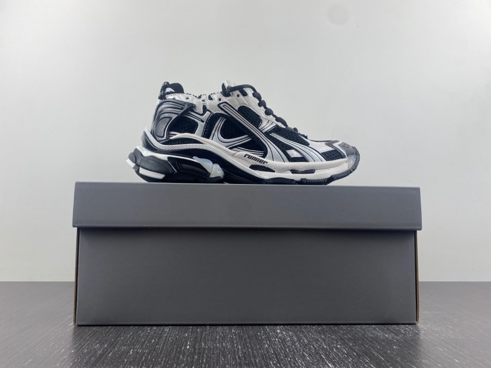 Balenciaga 772774-W3RNY-0120