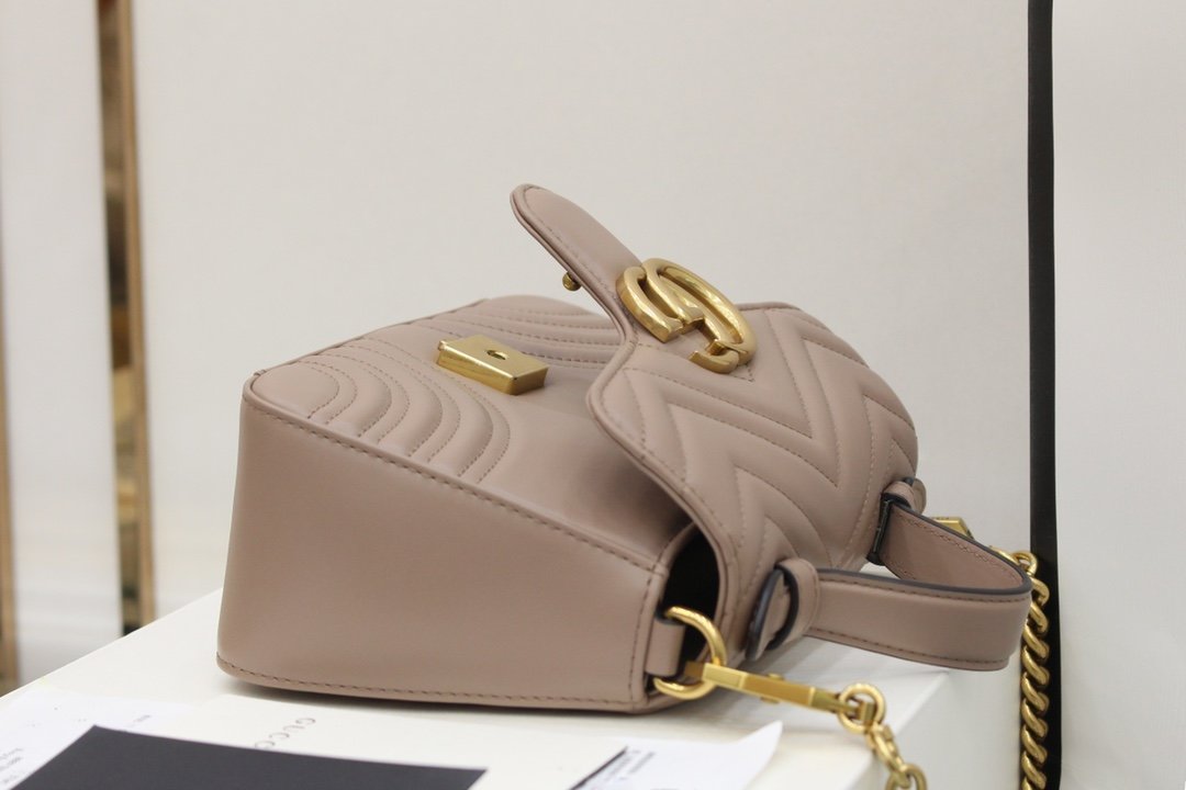 GUCCI Marmont 547260 21*15*8cm