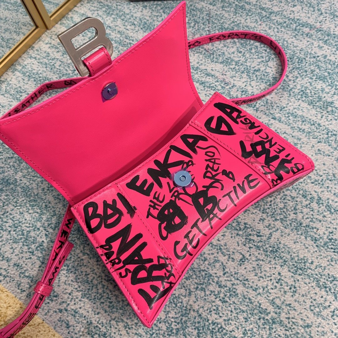 Balenciaga Hourglass XS 8896 23x10x24cm