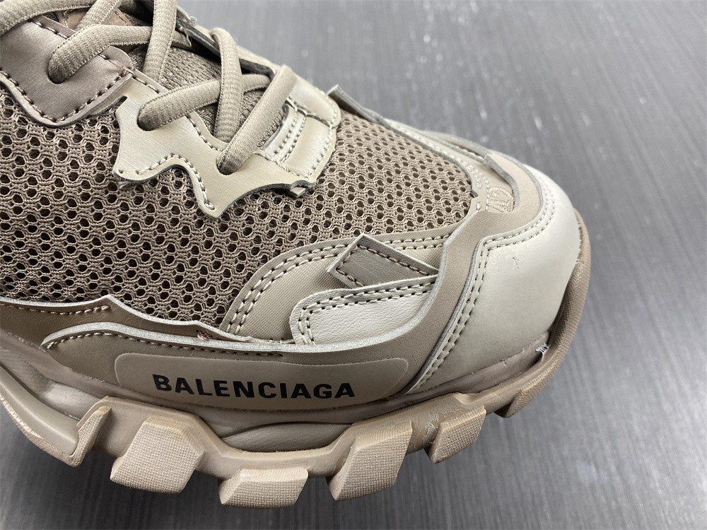 Track.3 Sneakers - Balenciaga - Beige Mix