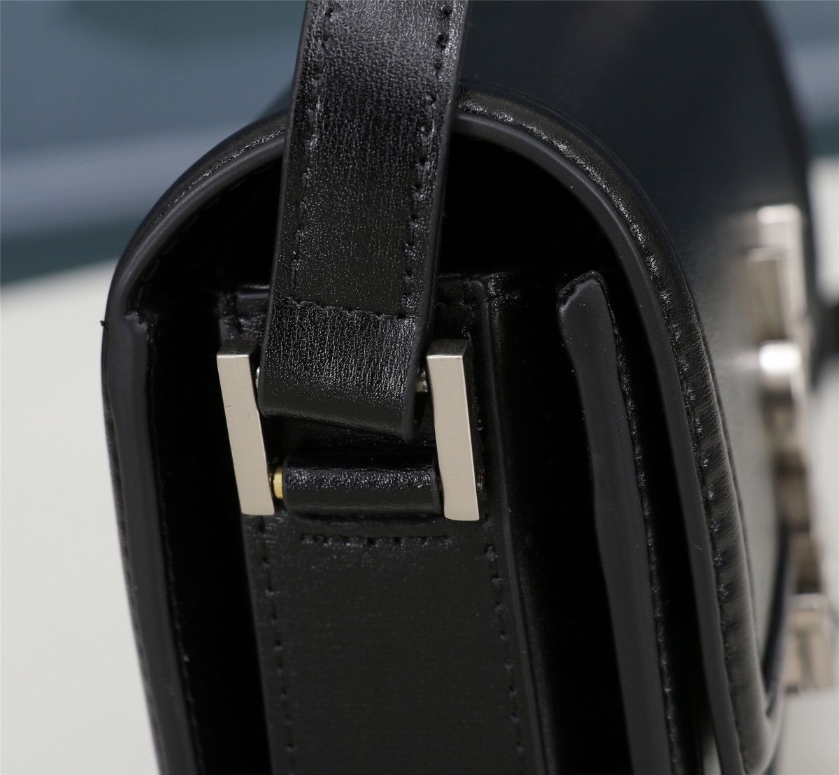 YSL 2020 IT BAG 634306 19x13x5cm