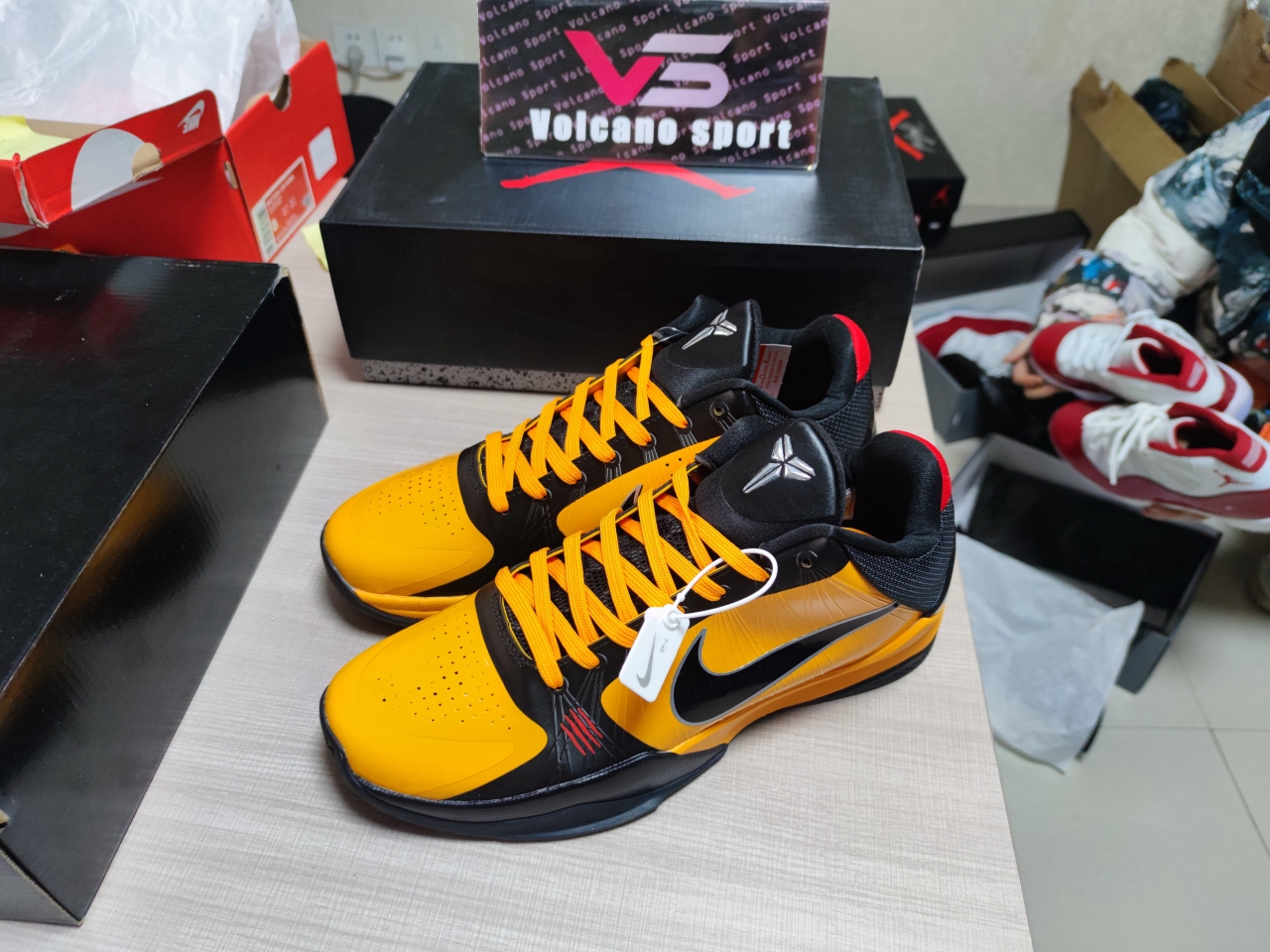 Kobe 5 Protro Bruce Lee CD4991 700