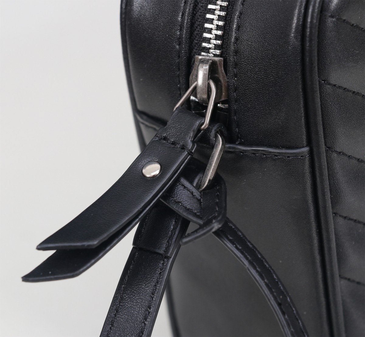 YSL Lou 520534-1 (2) 23x16x6cm