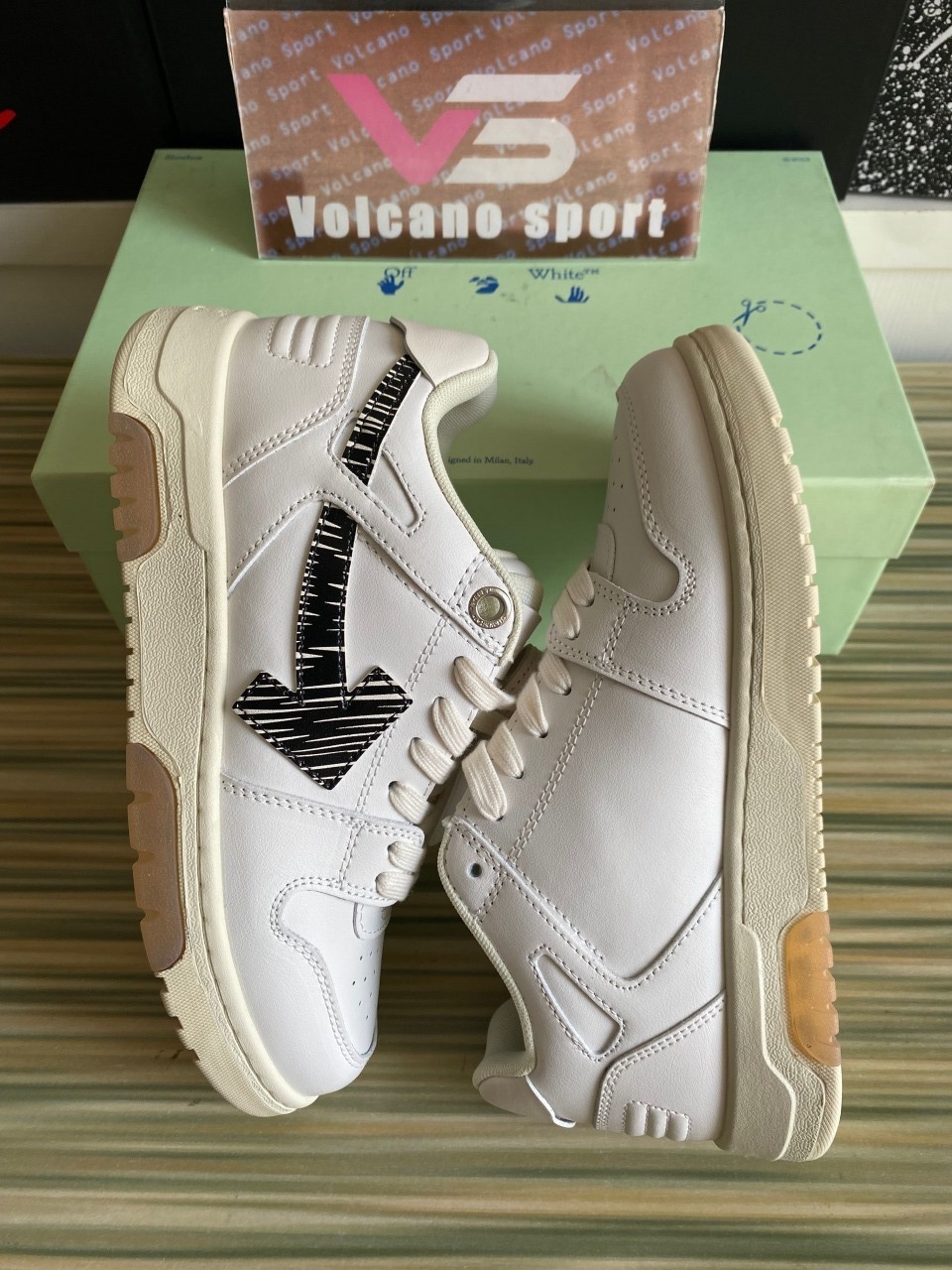 Off-White OOO Low Tops White Black SS21