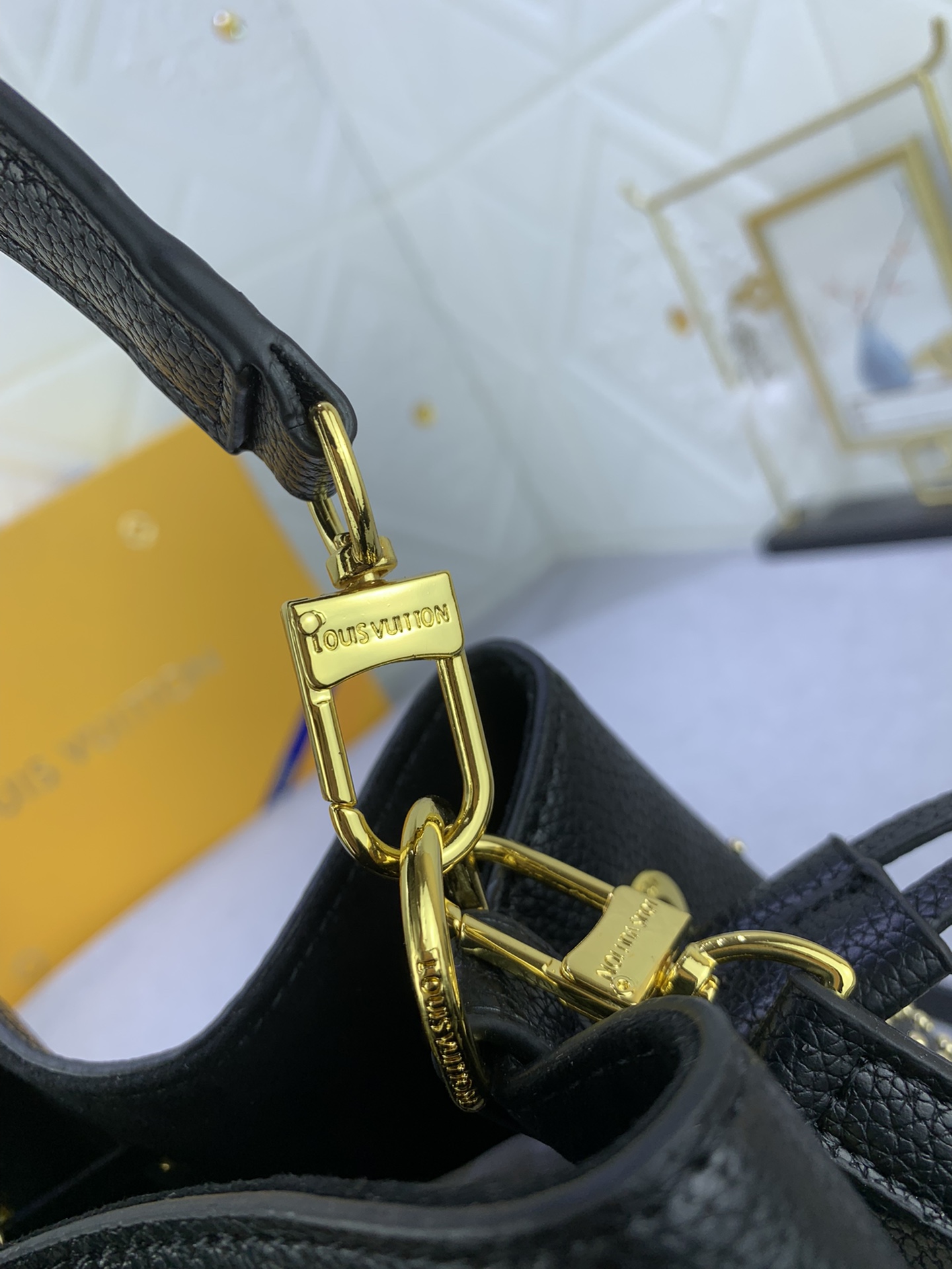 Louis Vuitton NéoNoé BB M46734 20.0 x 20.0 x 13.0cm