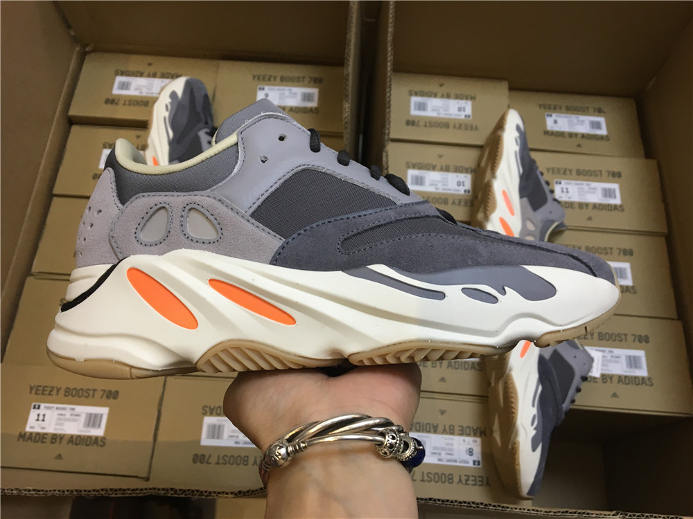 adidas Yeezy Boost 700 Magnet