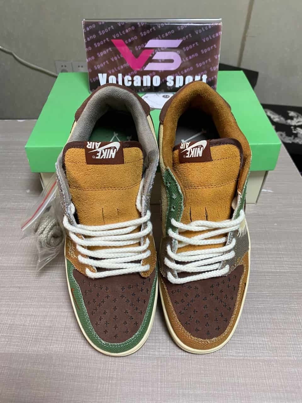 Jordan 1 Retro Low OG