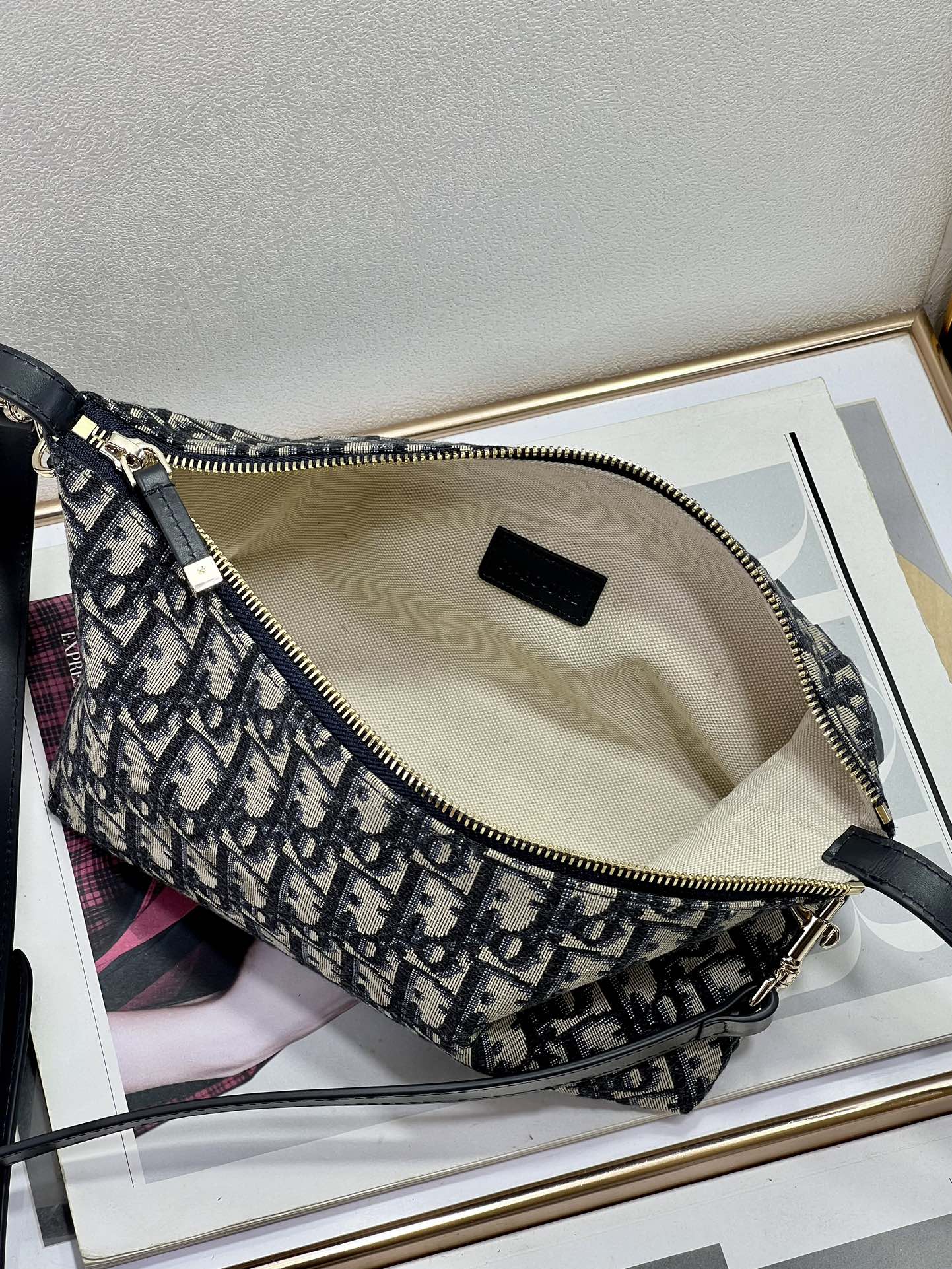 Dior Travel Nomad 3103 22x13x9.5cm