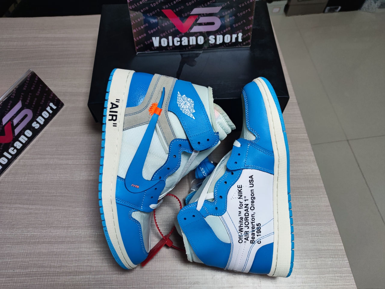 OFF-WHITE x Air Jordan 1“UNC”AQ0818-168