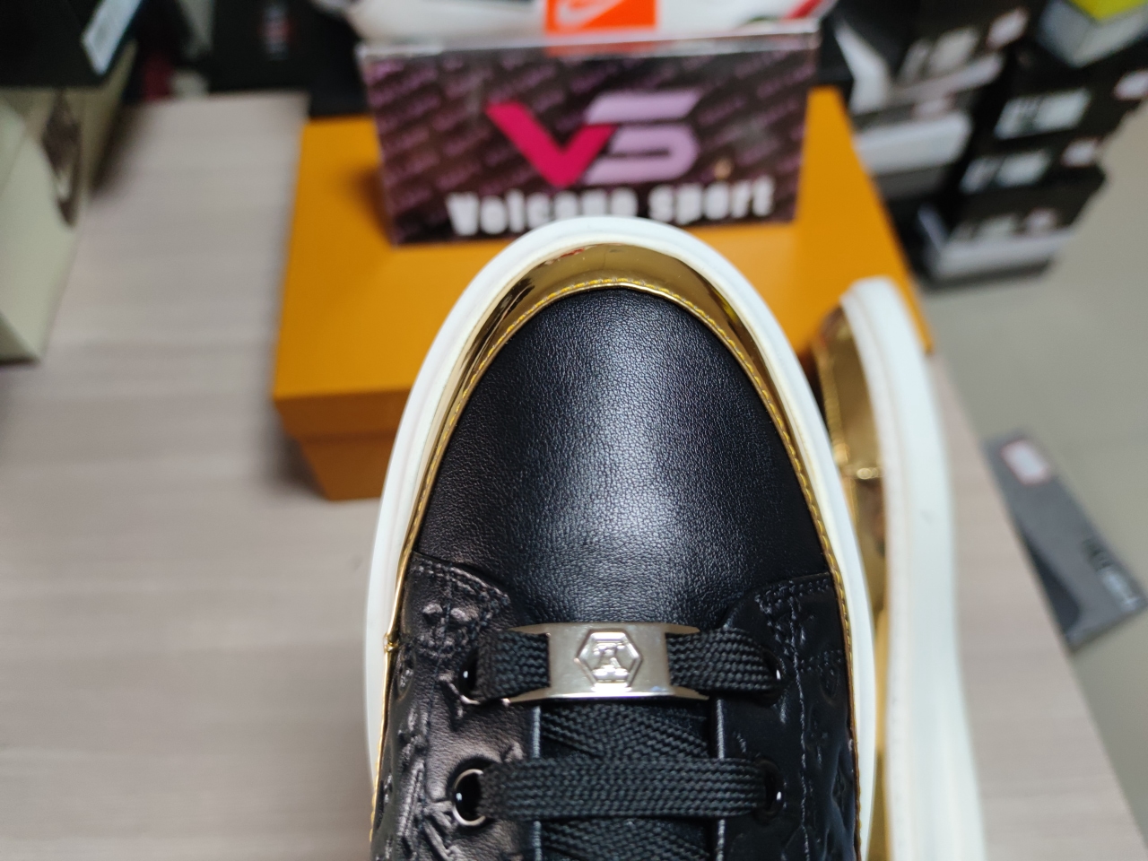 Louis Vuitton mens shoes
