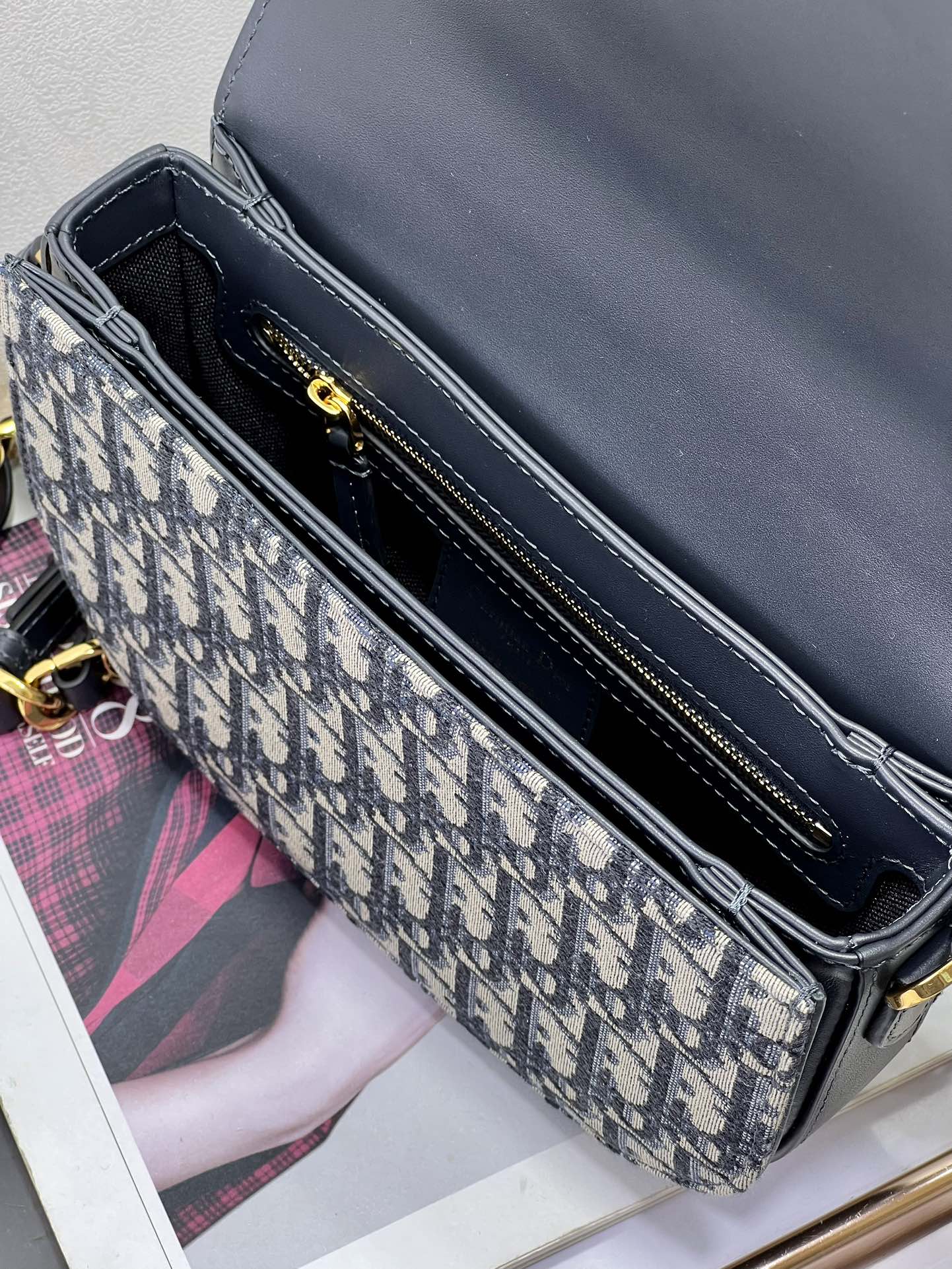 Dior CD Signature 9233 21x6x12cm