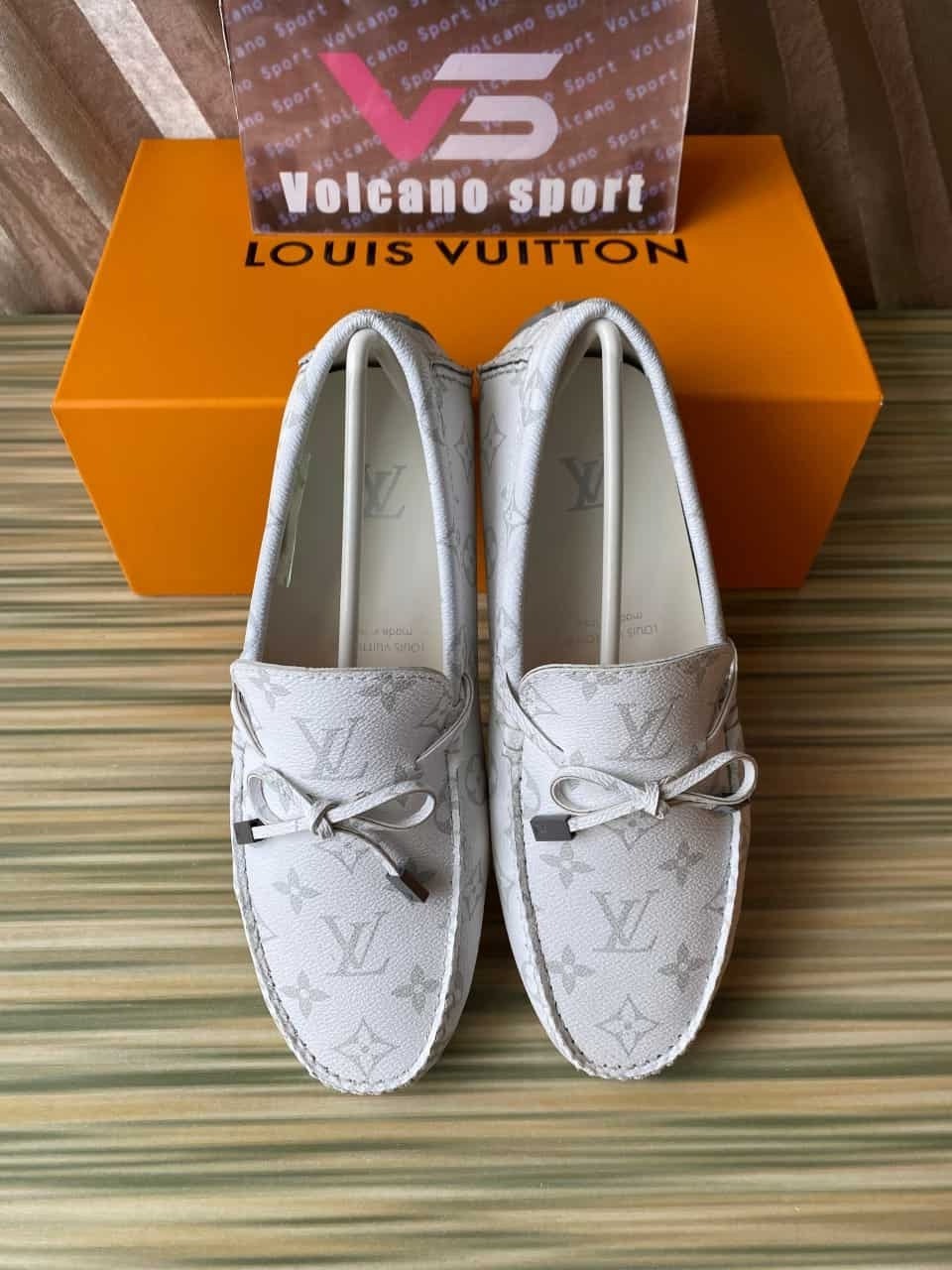 LV White Arizona Antartica Loafer
