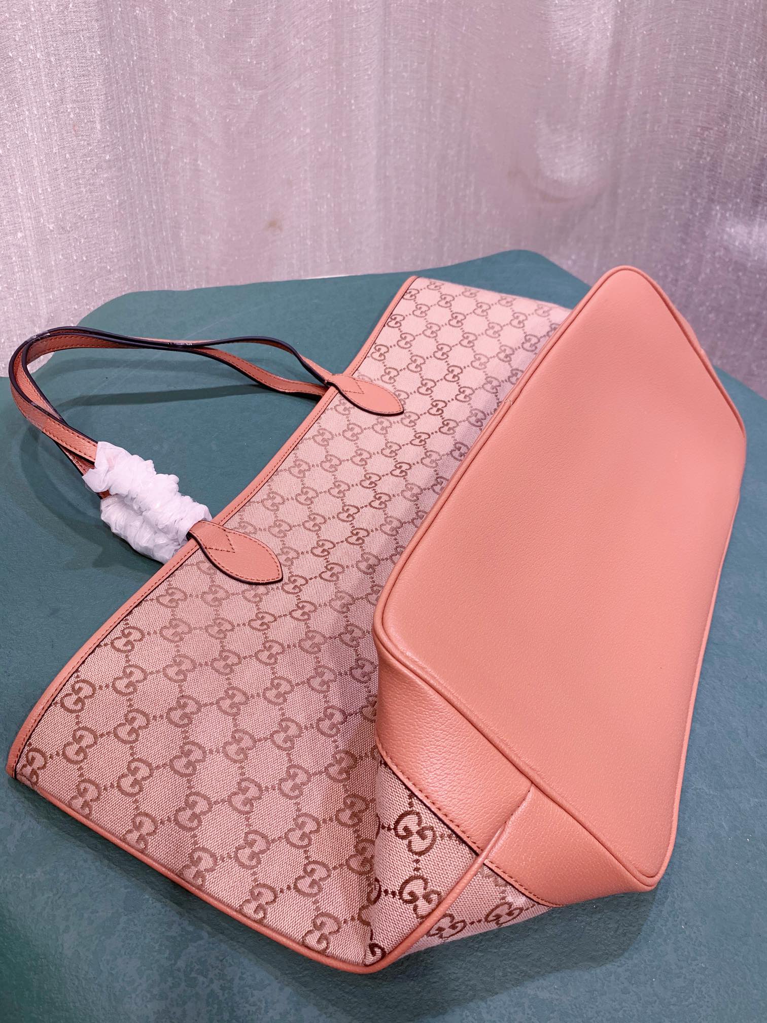 Gucci 741424 40x33x19cm