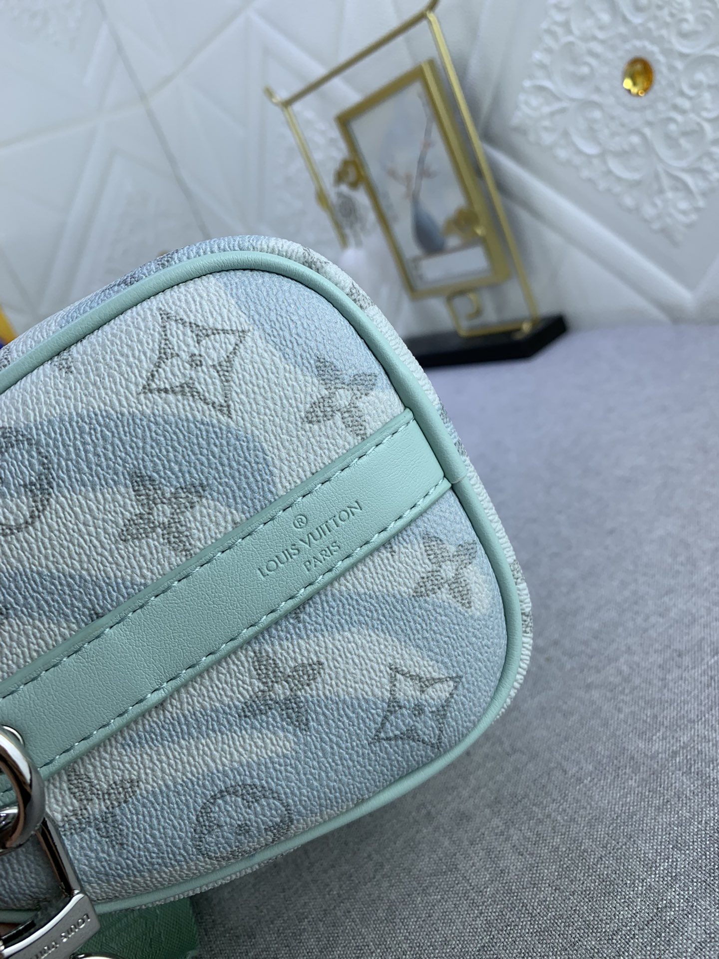 Louis Vuitton M46687(2) 25x15x11cm