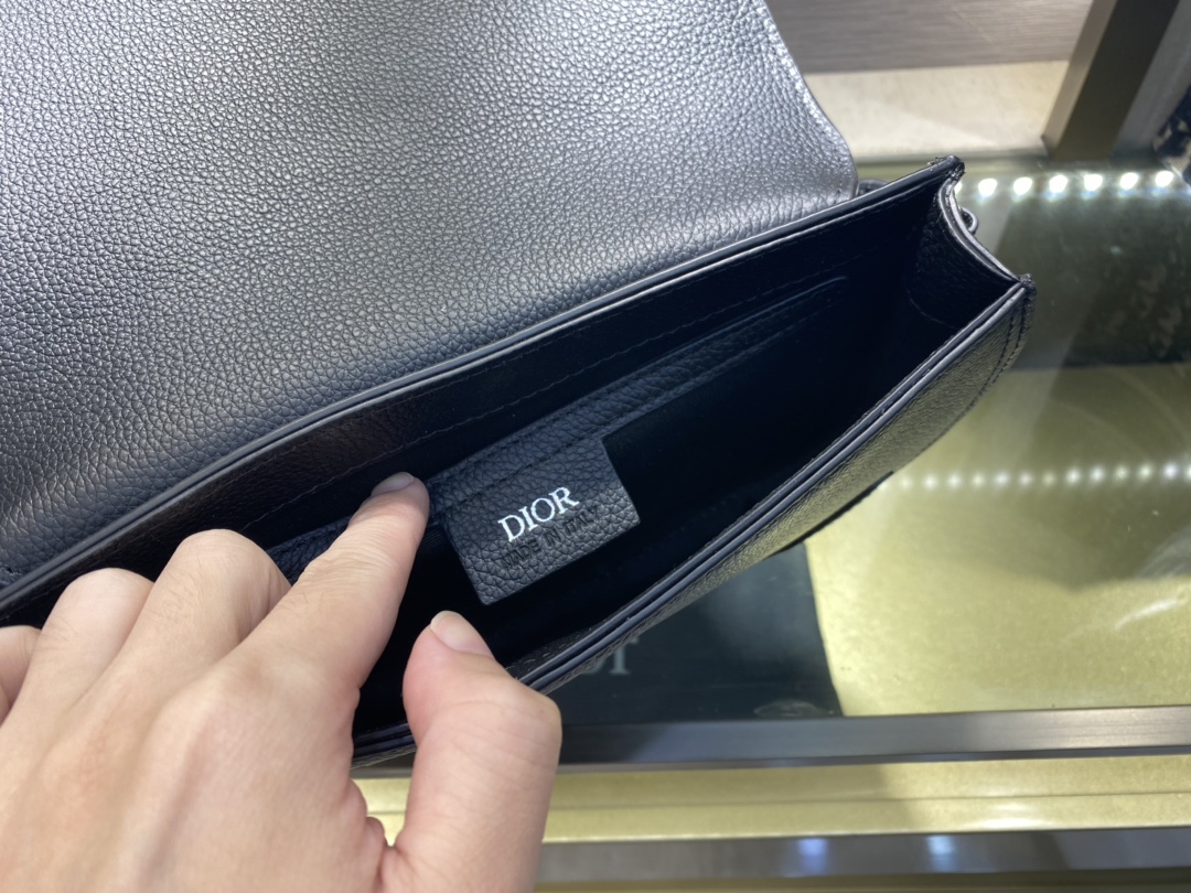 Dior Saddle 22406 24 x 17.5cm