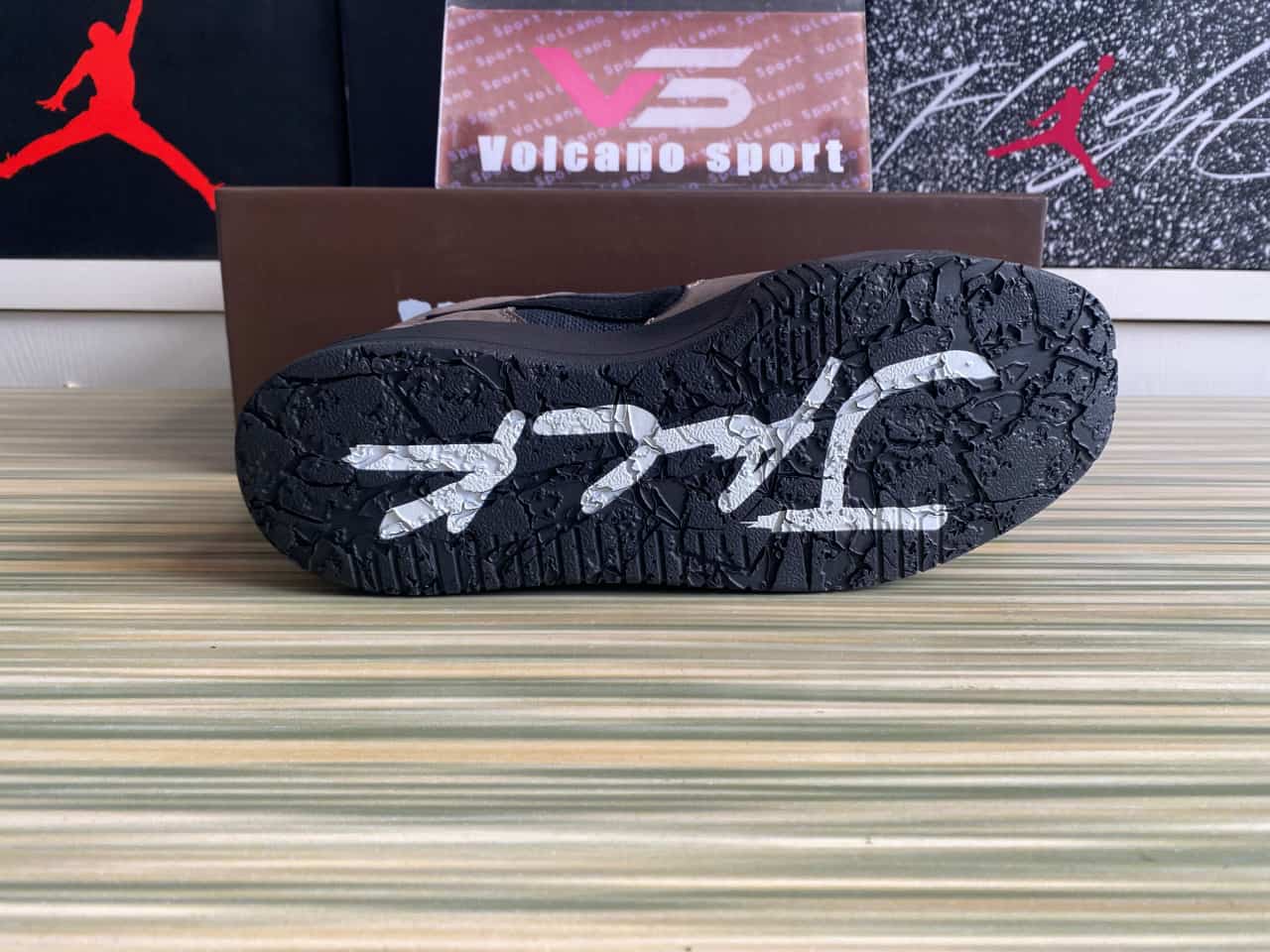 Jordan Jumpman Jack TR Travis Scott Taupe Haze FZ8117-204