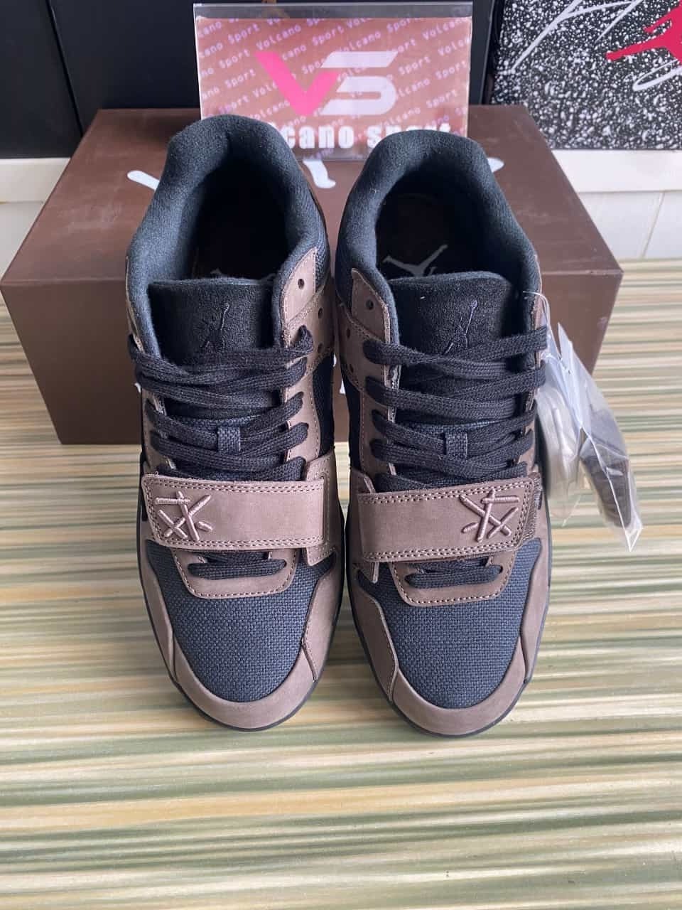 Jordan Jumpman Jack TR Travis Scott Taupe Haze FZ8117-204