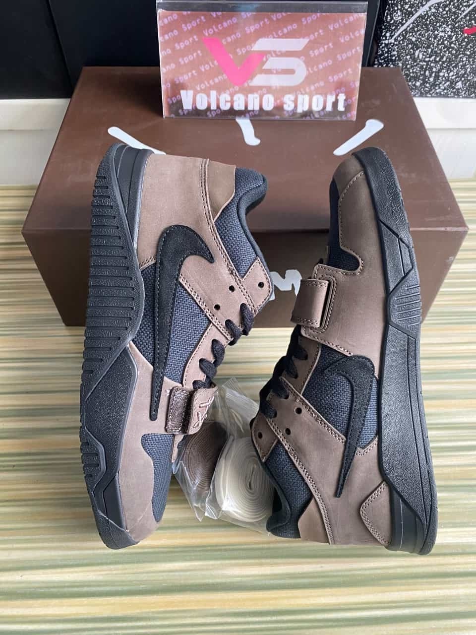 Jordan Jumpman Jack TR Travis Scott Taupe Haze FZ8117-204