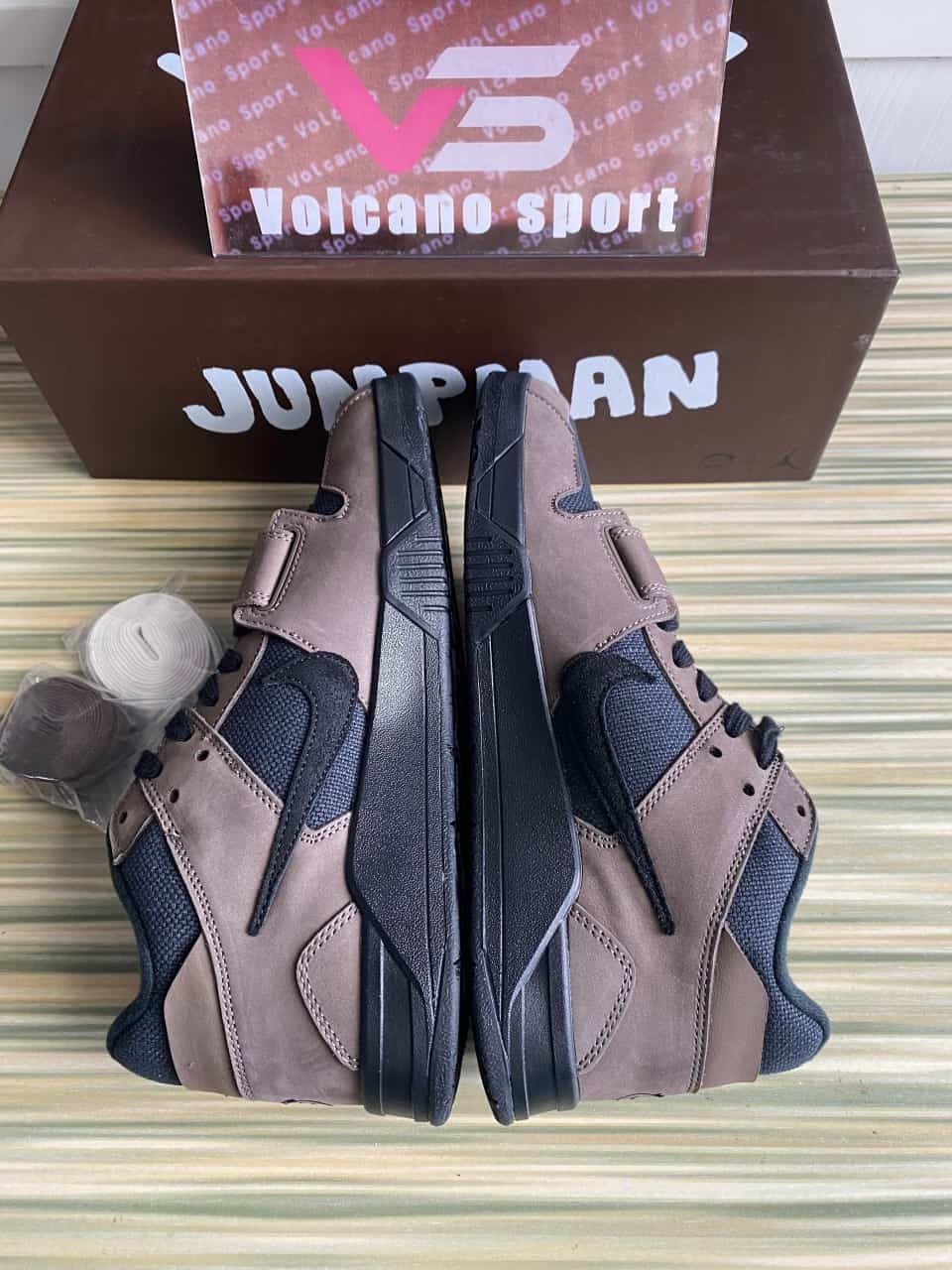 Jordan Jumpman Jack TR Travis Scott Taupe Haze FZ8117-204