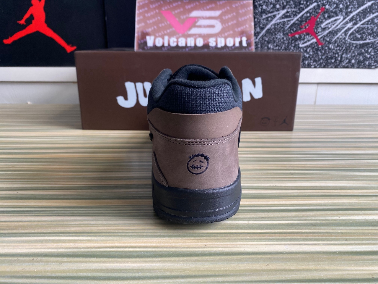 Jordan Jumpman Jack TR Travis Scott Taupe Haze FZ8117-204